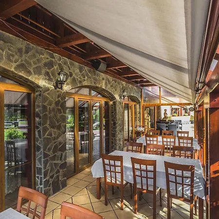 Familia Pensjonat 3*